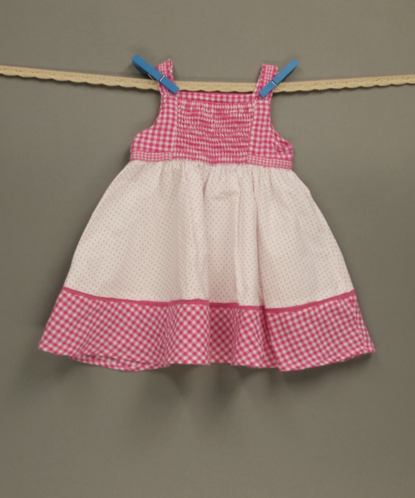 Luftiges Kleidchen von mothercare mit hübschen Details (62/68)